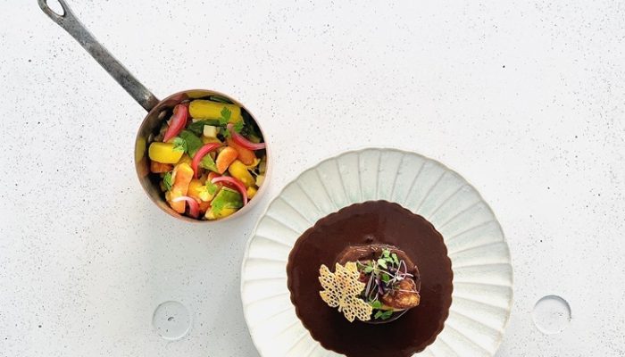 Paleron de boeuf façon Rossini , jus corsé au Syrah, pôelée de légumes